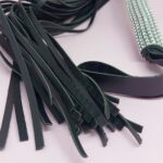 Chicote Com Strass Dominatrixx - Imagem 3