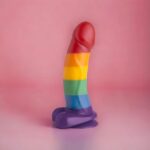 Pênis Realístico Com Escroto e Ventosa Linha Pride