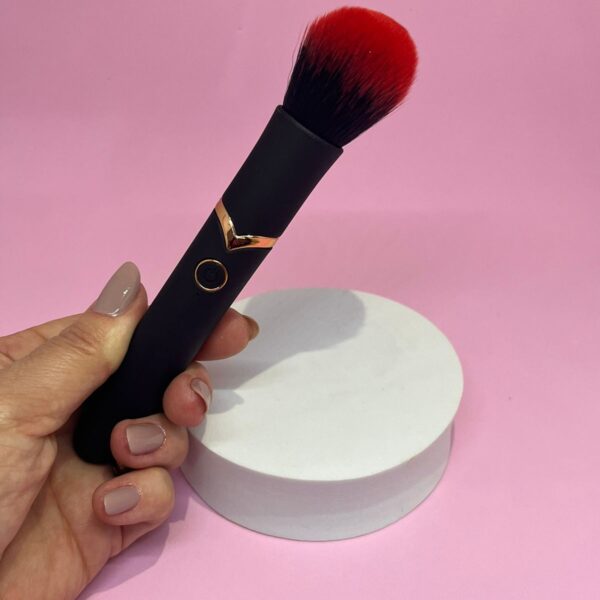 Vibrador Discreto: Com o Pincel Bullet, Discrição e Prazer em um Só Produto