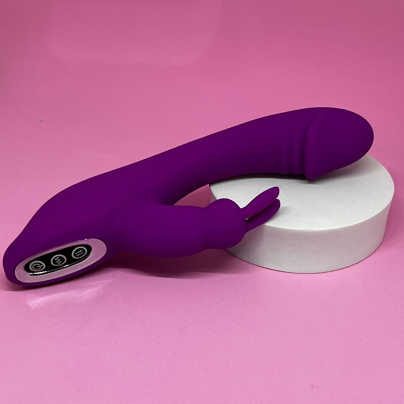 Vibrador Rabbit de Ponto G e Clitóris - Naughty U Vibrador Rabbit de Ponto G e Clitóris - Naughty U