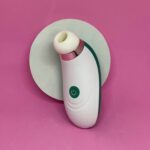Sugador e Estimulador de Clitóris Sensevibe Fast – Compacto e Potente