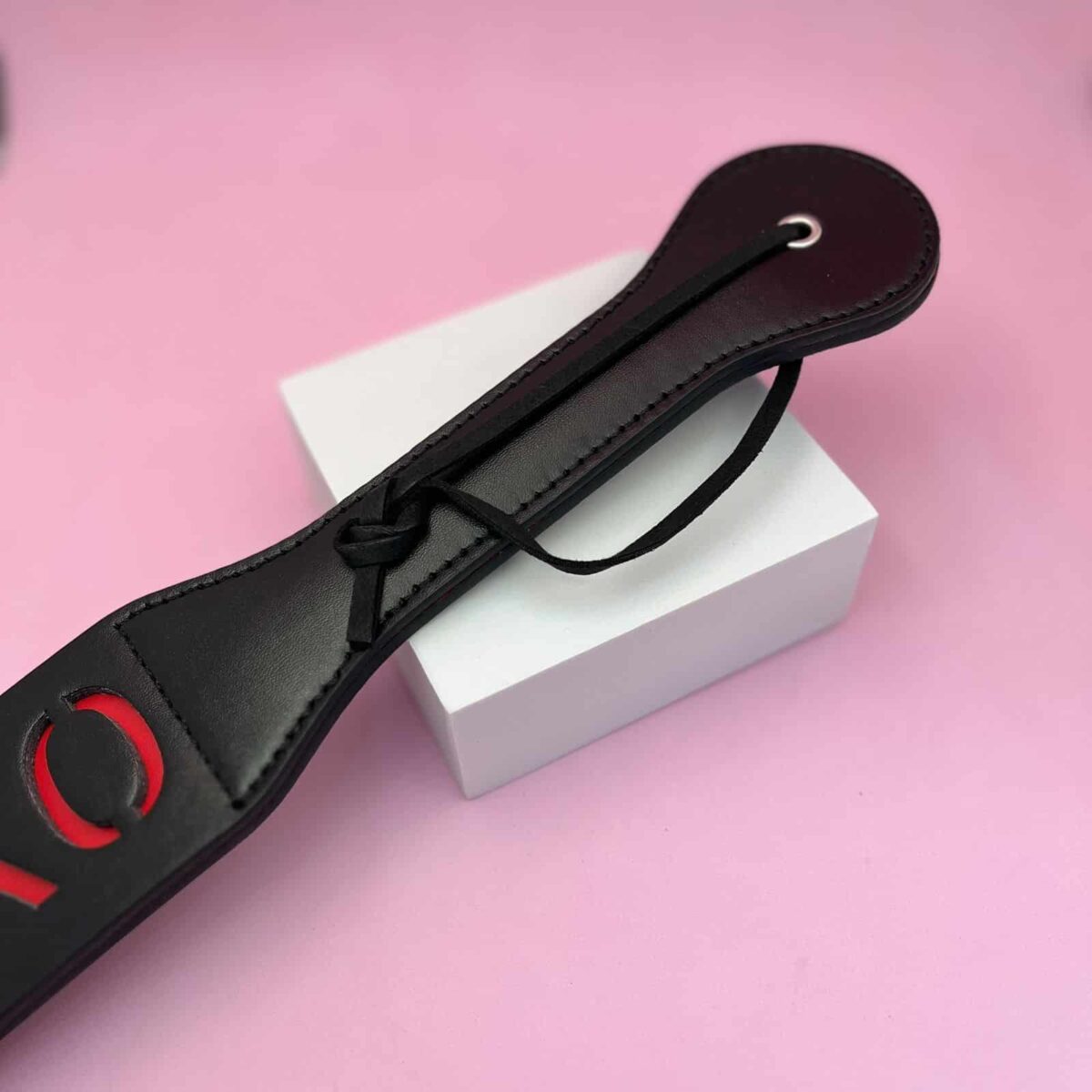 Chibata XOXO 2 - Palmatória Luxuosa para BDSM e Prazer Submisso
