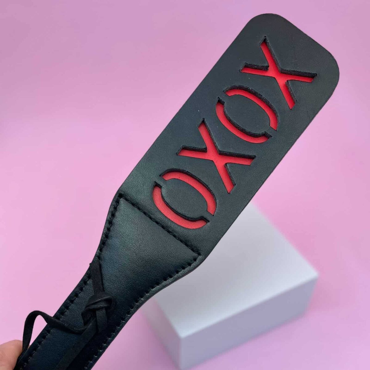 Chibata XOXO 2 - Palmatória Luxuosa para BDSM e Prazer Submisso
