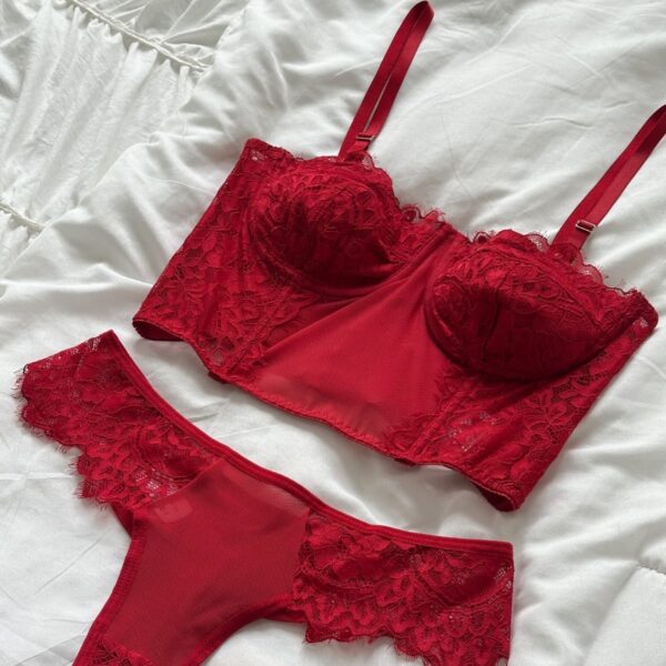 Conjunto de Lingerie Perfeita Eliza: Beleza, Conforto e Delicadeza em Cada Detalhe
