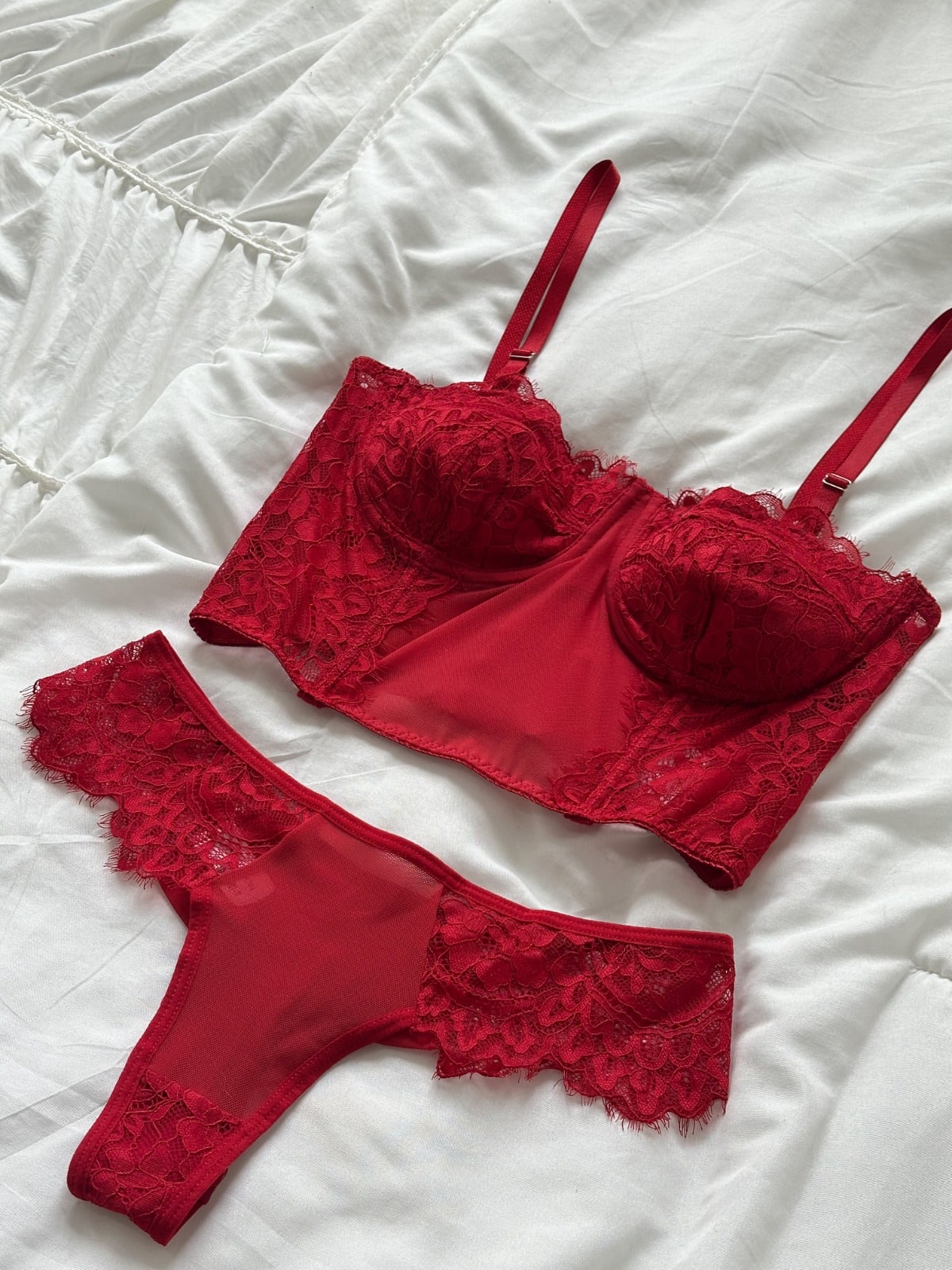 Conjunto de Lingerie Perfeita Eliza: Beleza, Conforto e Delicadeza em Cada Detalhe Conjunto de Lingerie Perfeita Eliza: Beleza, Conforto e Delicadeza em Cada Detalhe