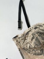 Conjunto de Lingerie Renovar: Delicadeza, Sustentação e Versatilidade para Mulheres Reais - Imagem 3