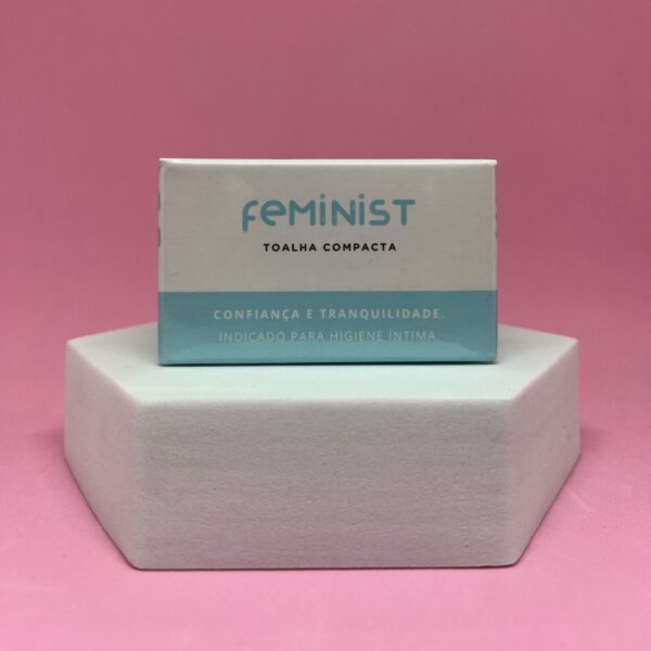 Toalha Compacta Feminist – Higiene Íntima Prática, Higiênica e Portátil