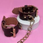 Algema com Corrente e Fivelas / Couro Marrom | BDSM com elegância