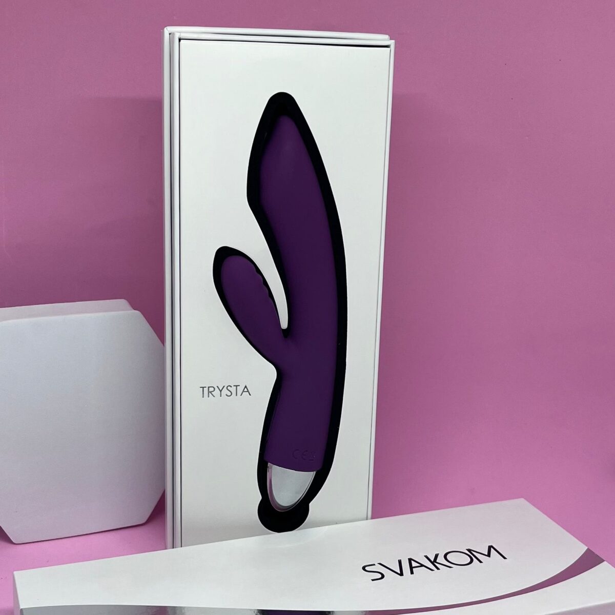 Trysta Plum – Svakom | Vibrador Ponto G e Clitóris com Dedilhada Realista