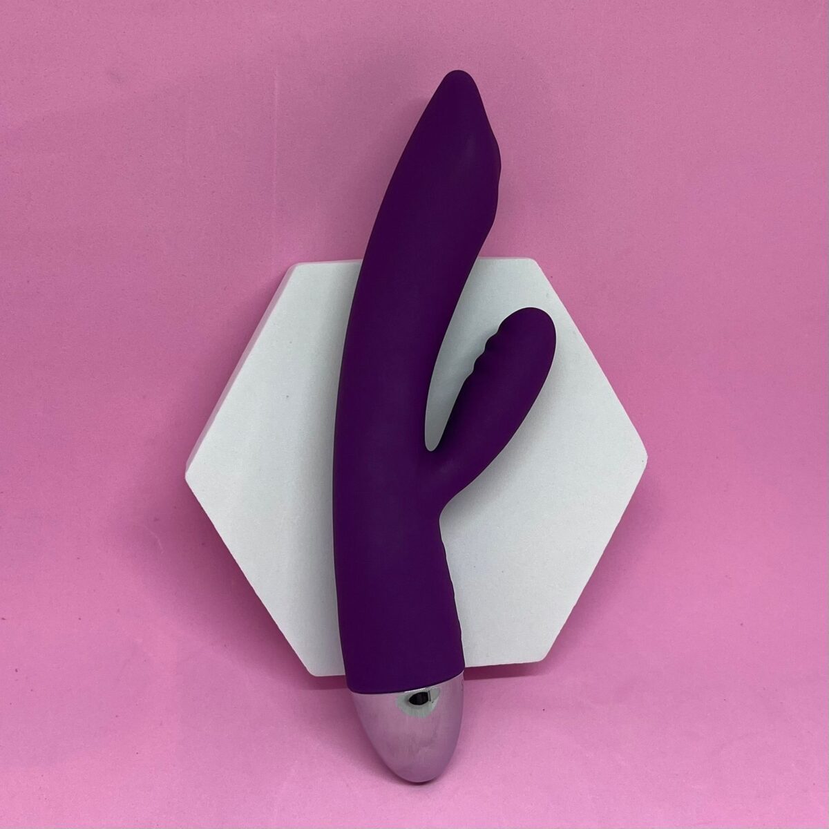 Trysta Plum – Svakom | Vibrador Ponto G e Clitóris com Dedilhada Realista