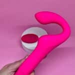 Vibrador de Casal Strapless Vai e Vem Michelle – Conexão e Prazer em Sintonia