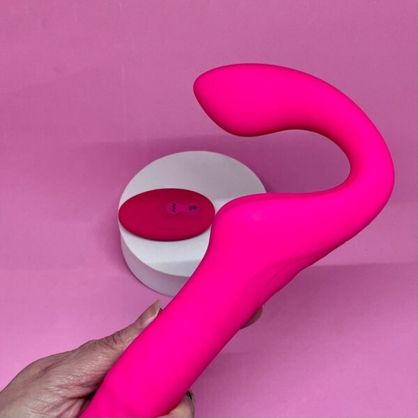 Vibrador de Casal Strapless Vai e Vem Michelle – Conexão e Prazer em Sintonia
